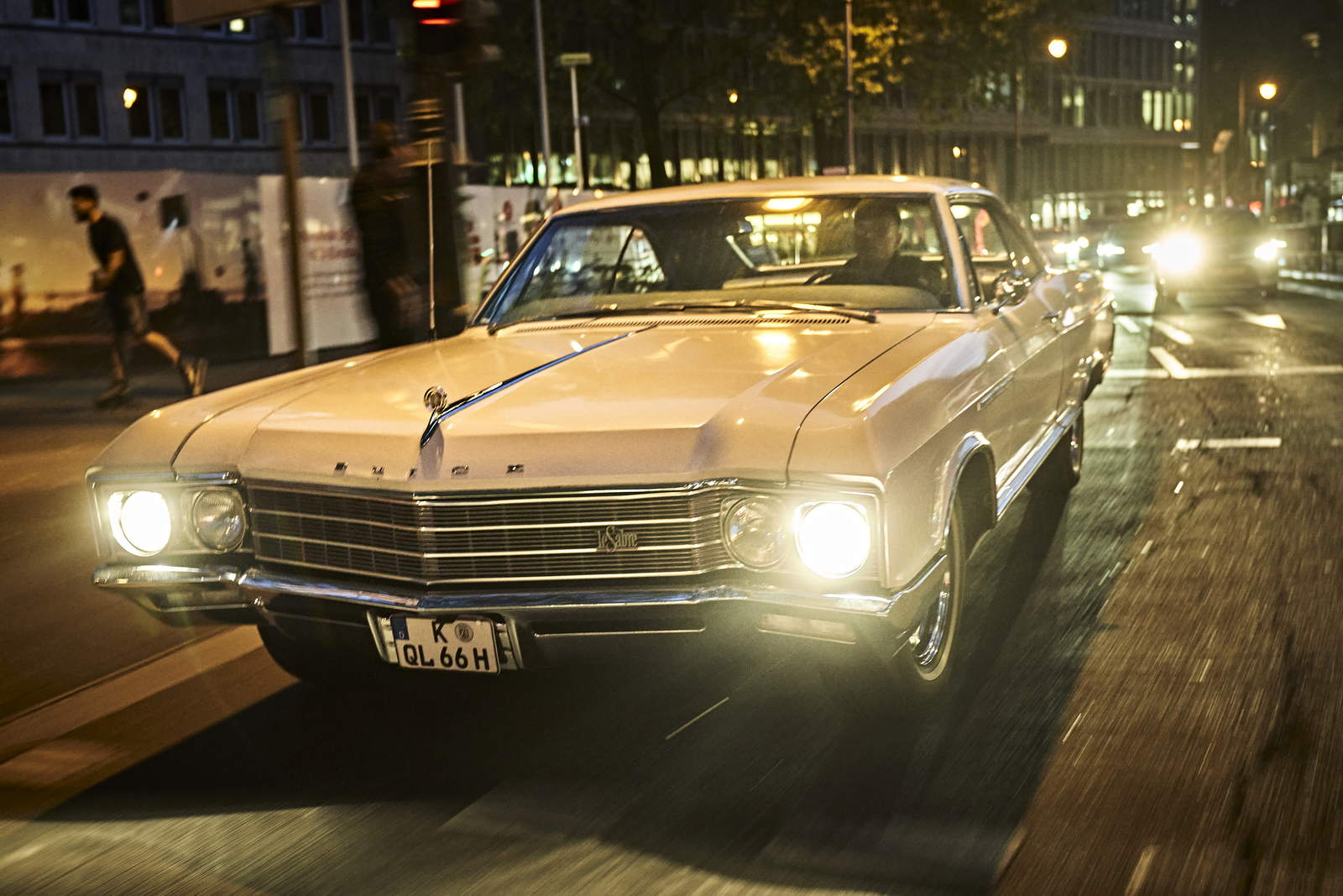Buick Le Sabre 400 Köln bei Nacht